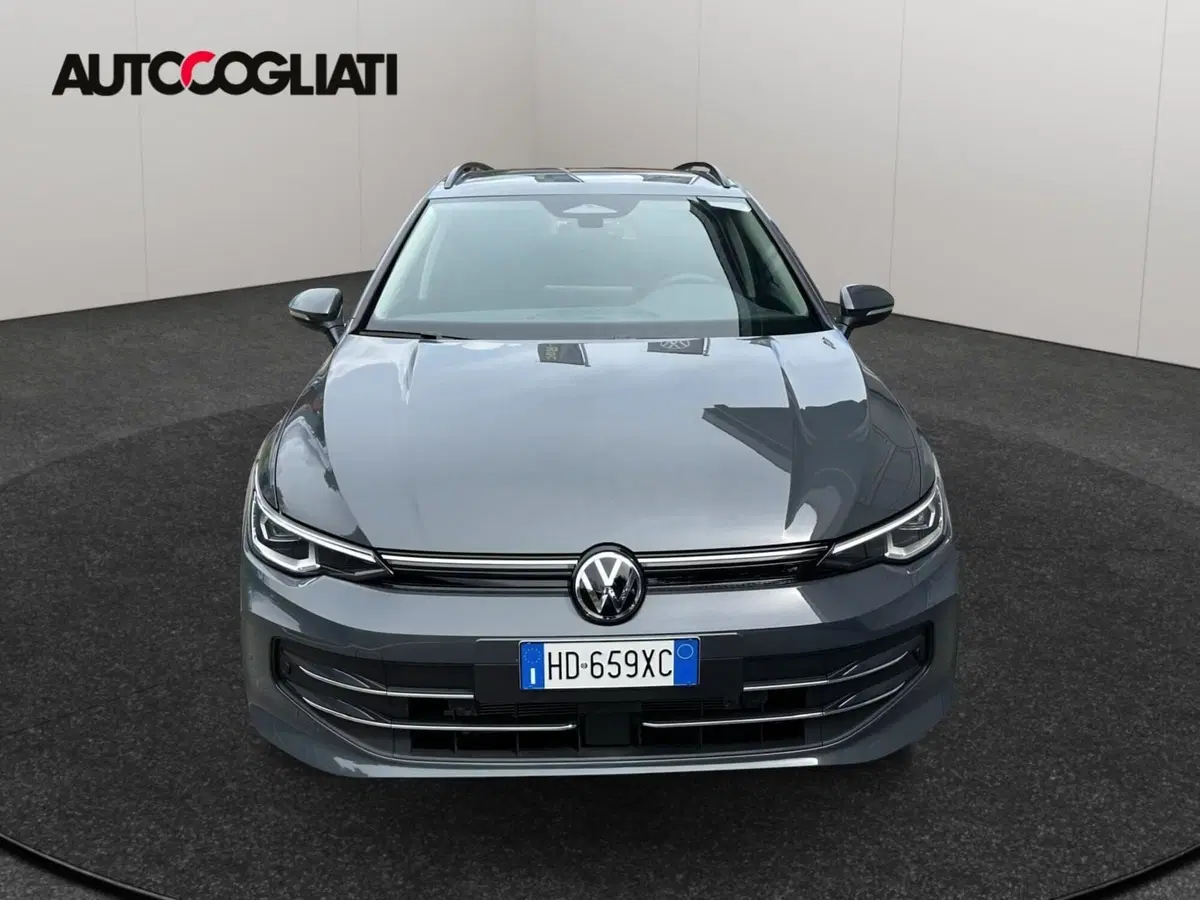 Vendo Volkswagen Golf Variant 1.5 etsi Style 115cv dsg nuova a Merate ...