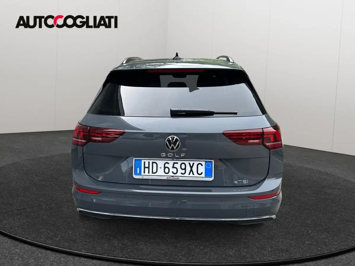 Volkswagen Golf Variant nuova a Lecco (3)