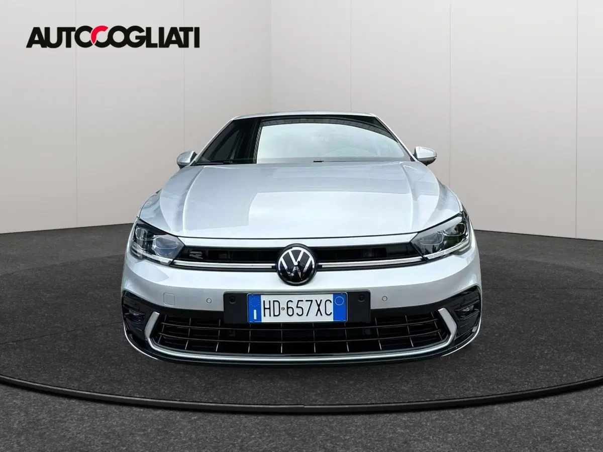 Volkswagen Polo nuova a Lecco (2)