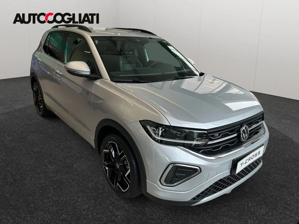 Volkswagen T-Cross nuova a Lecco