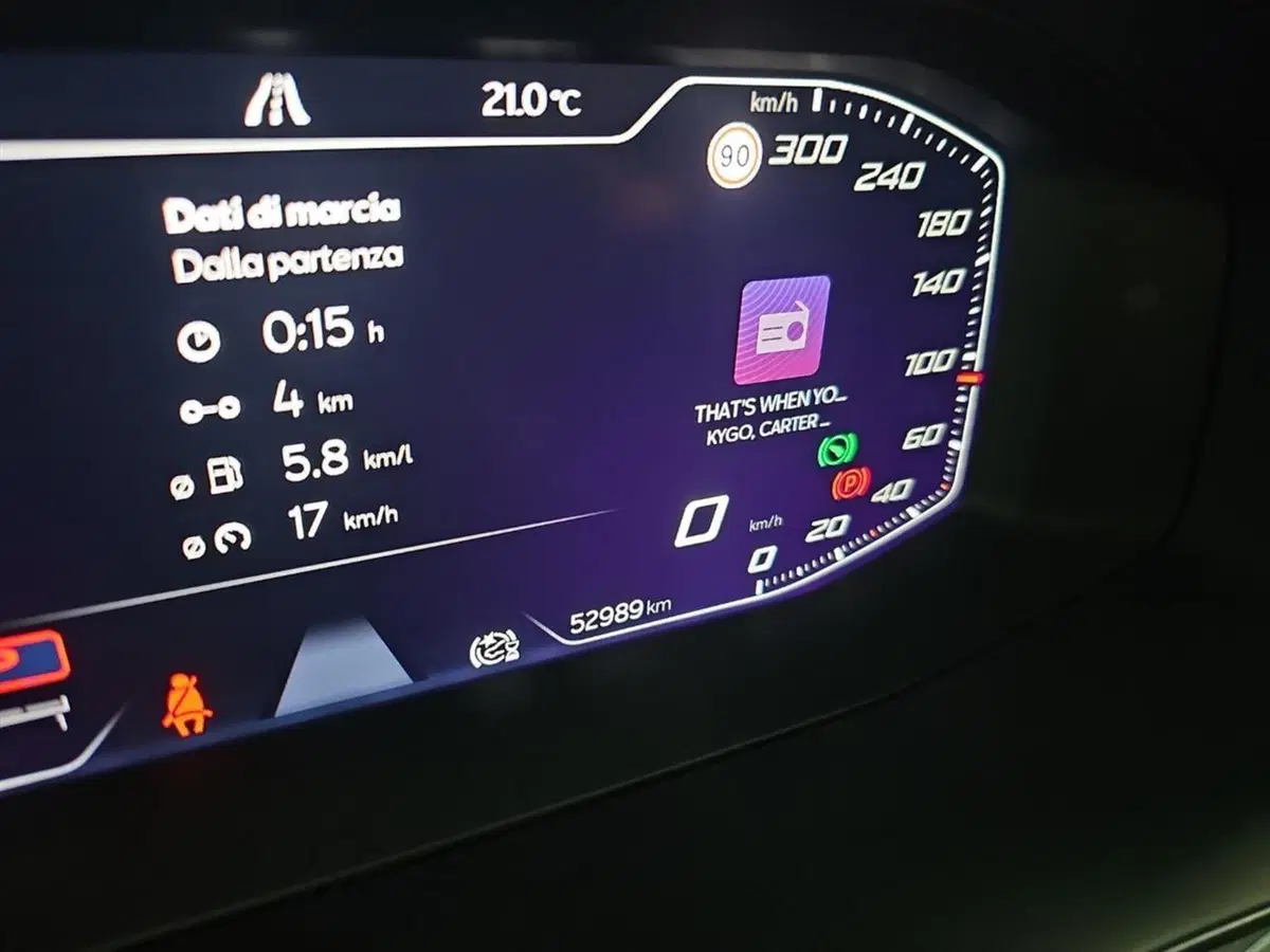 Cupra Formentor usata a Lecco (13)