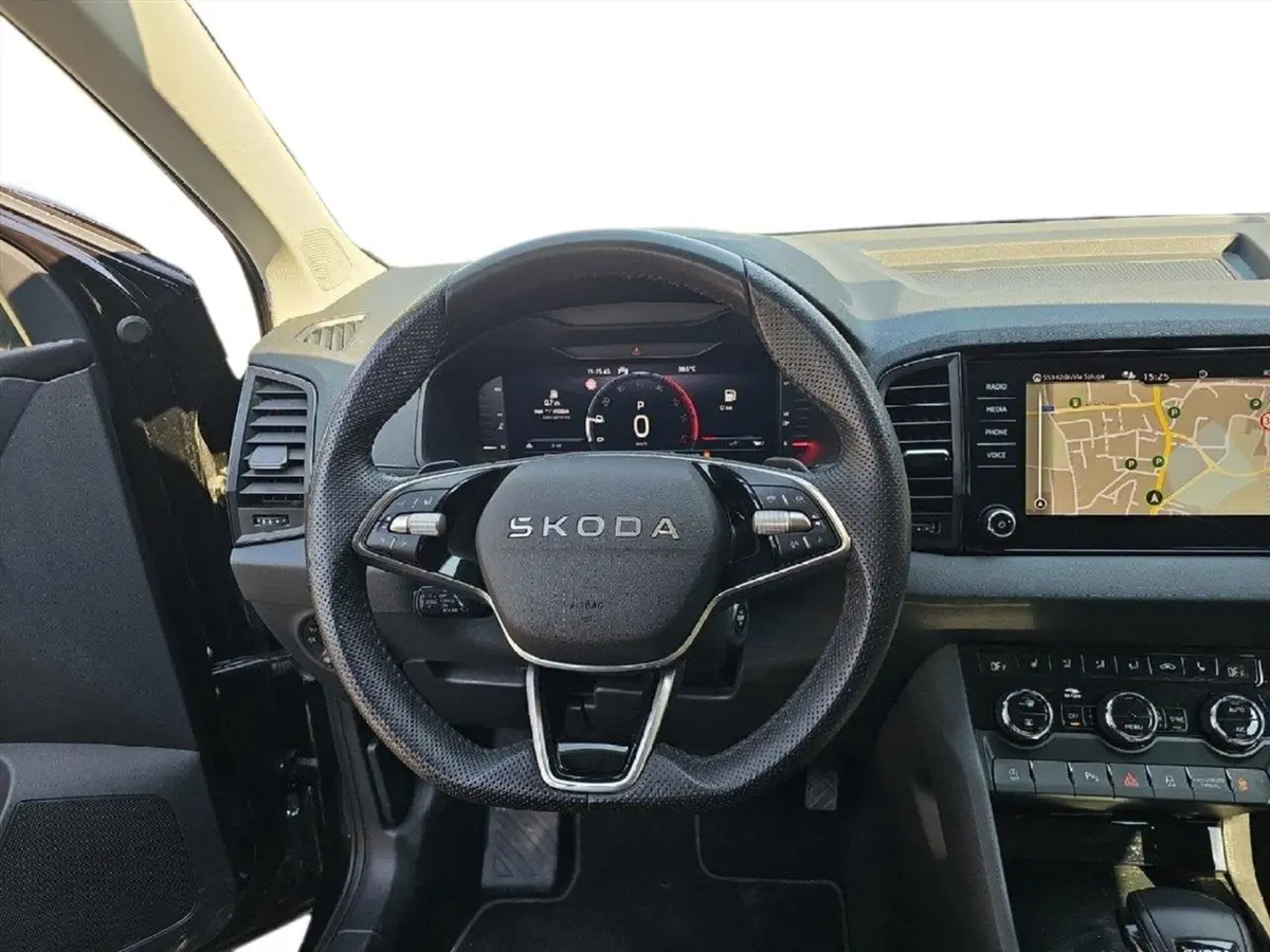 Skoda Karoq usata a Lecco (12)