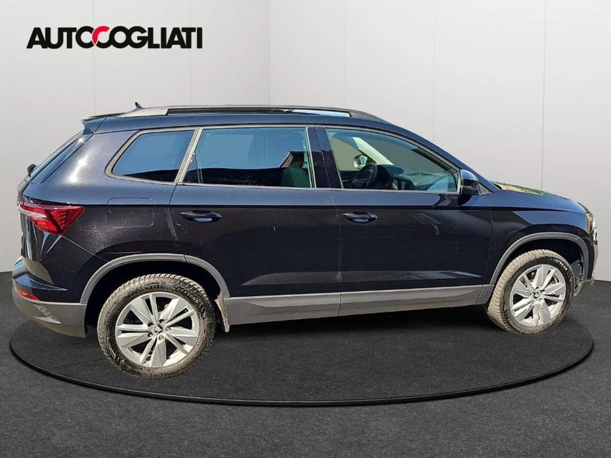 Skoda Karoq usata a Lecco (4)