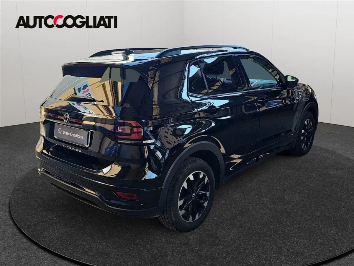 Volkswagen T-Cross usata a Lecco (6)