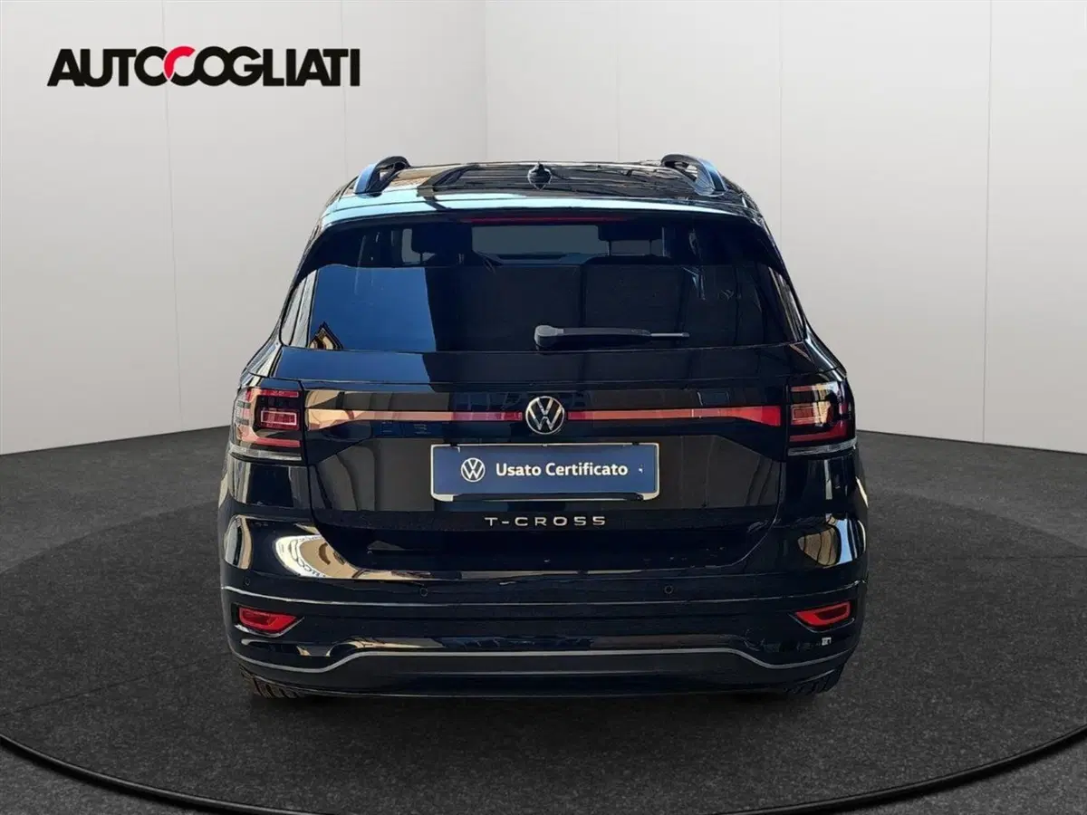 Volkswagen T-Cross usata a Lecco (8)