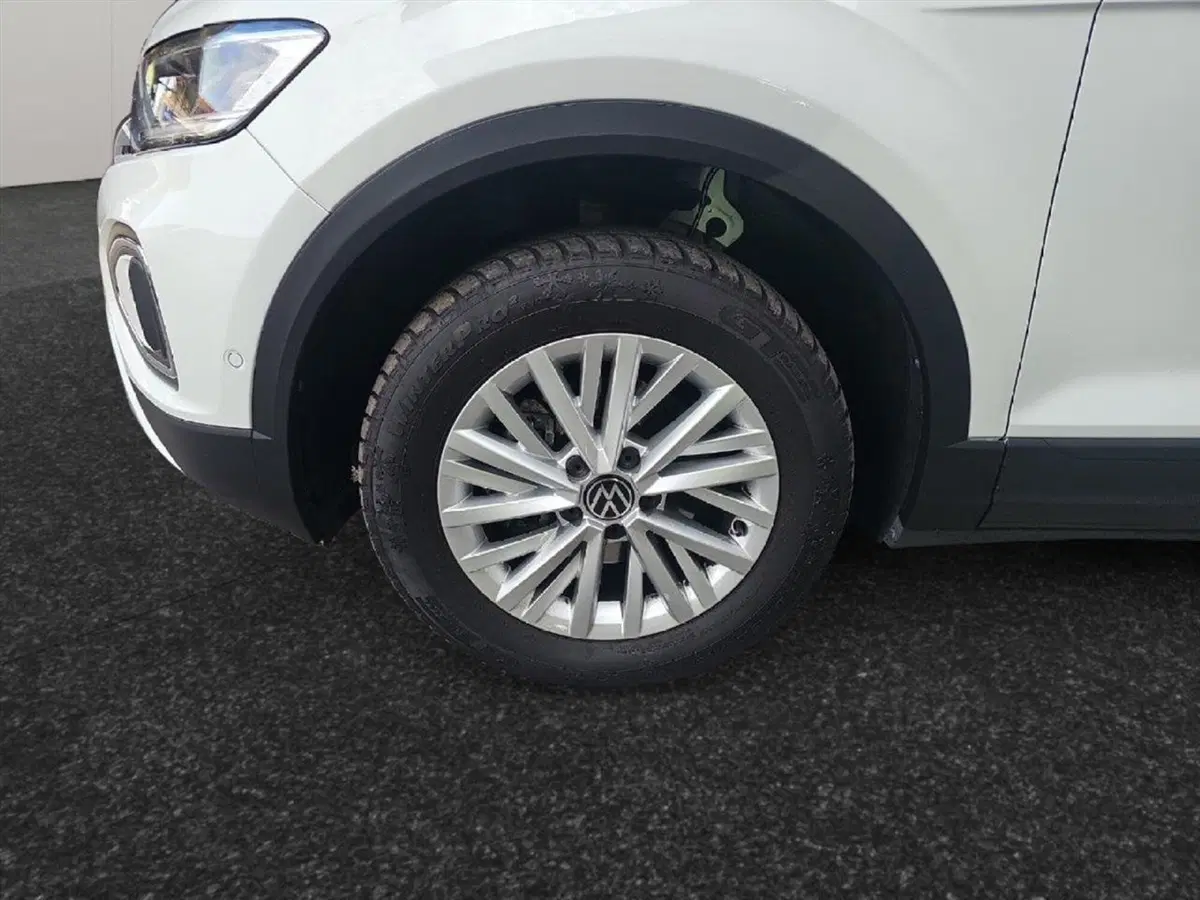 Volkswagen T-Roc usata a Lecco (16)