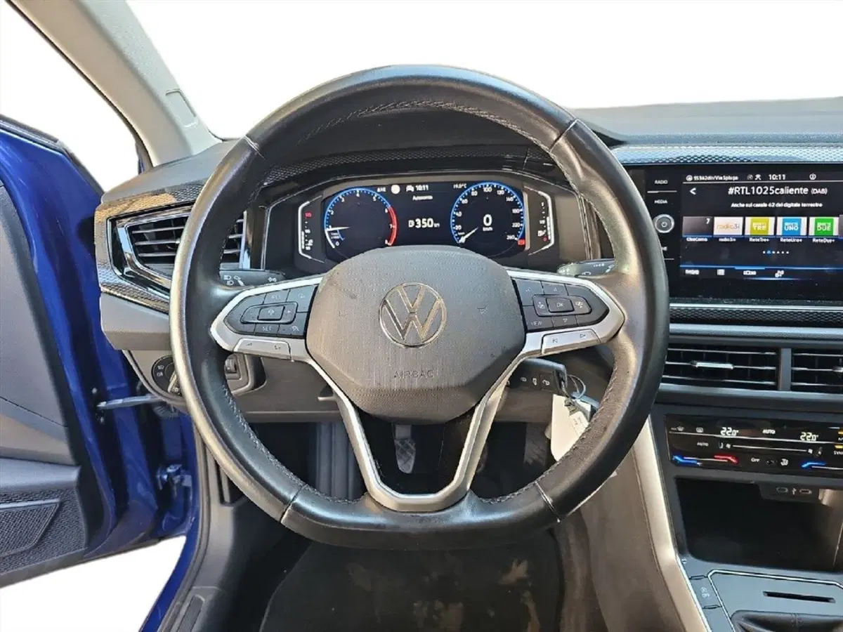 Volkswagen Taigo usata a Lecco (12)