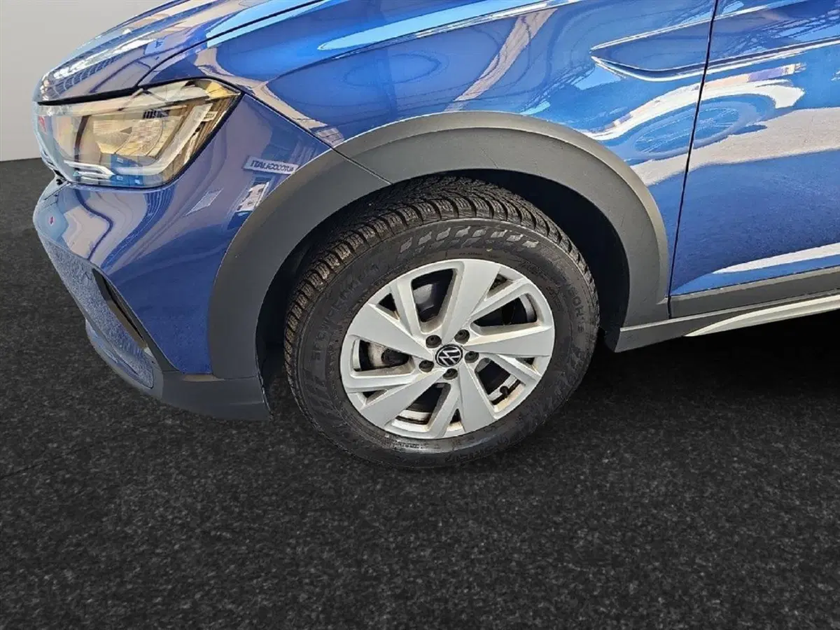 Volkswagen Taigo usata a Lecco (16)