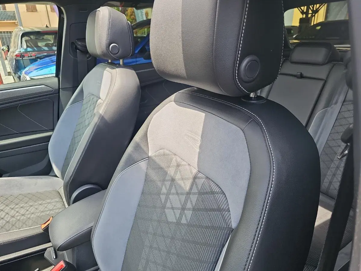 Volkswagen Tiguan usata a Lecco (15)