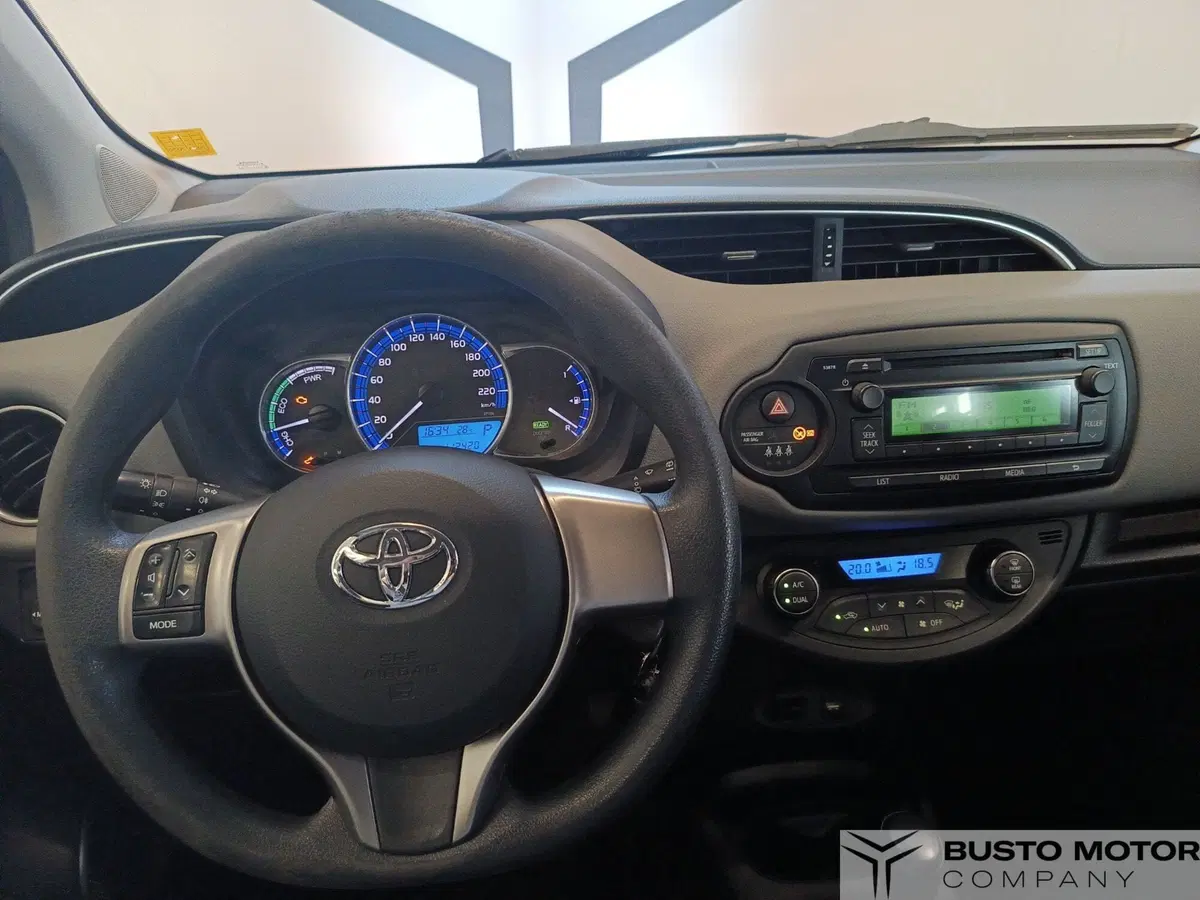 Toyota Yaris usata a Varese (11)