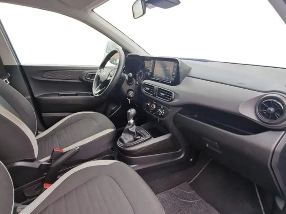 Hyundai i10 usata a Salerno (13)