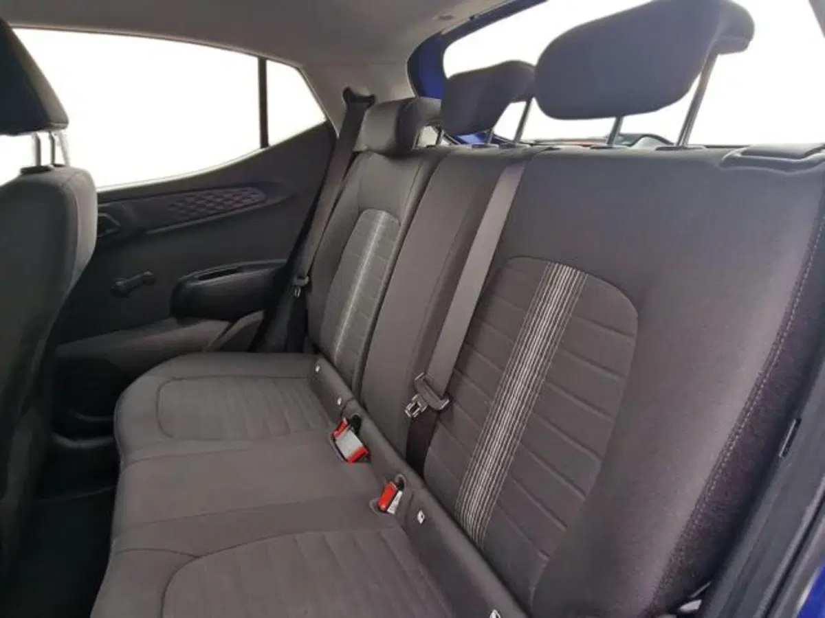 Hyundai i10 usata a Salerno (15)