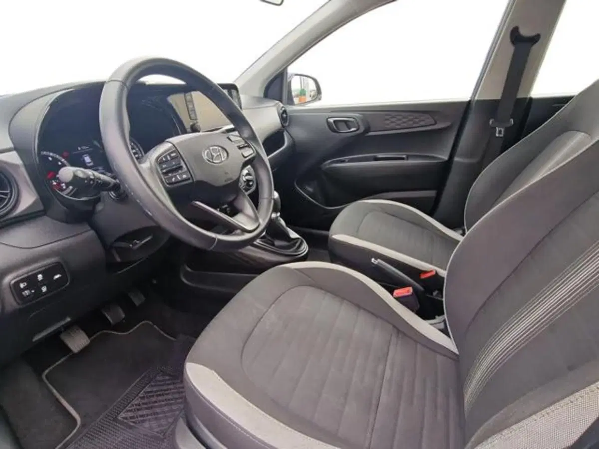 Hyundai i10 usata a Salerno (9)