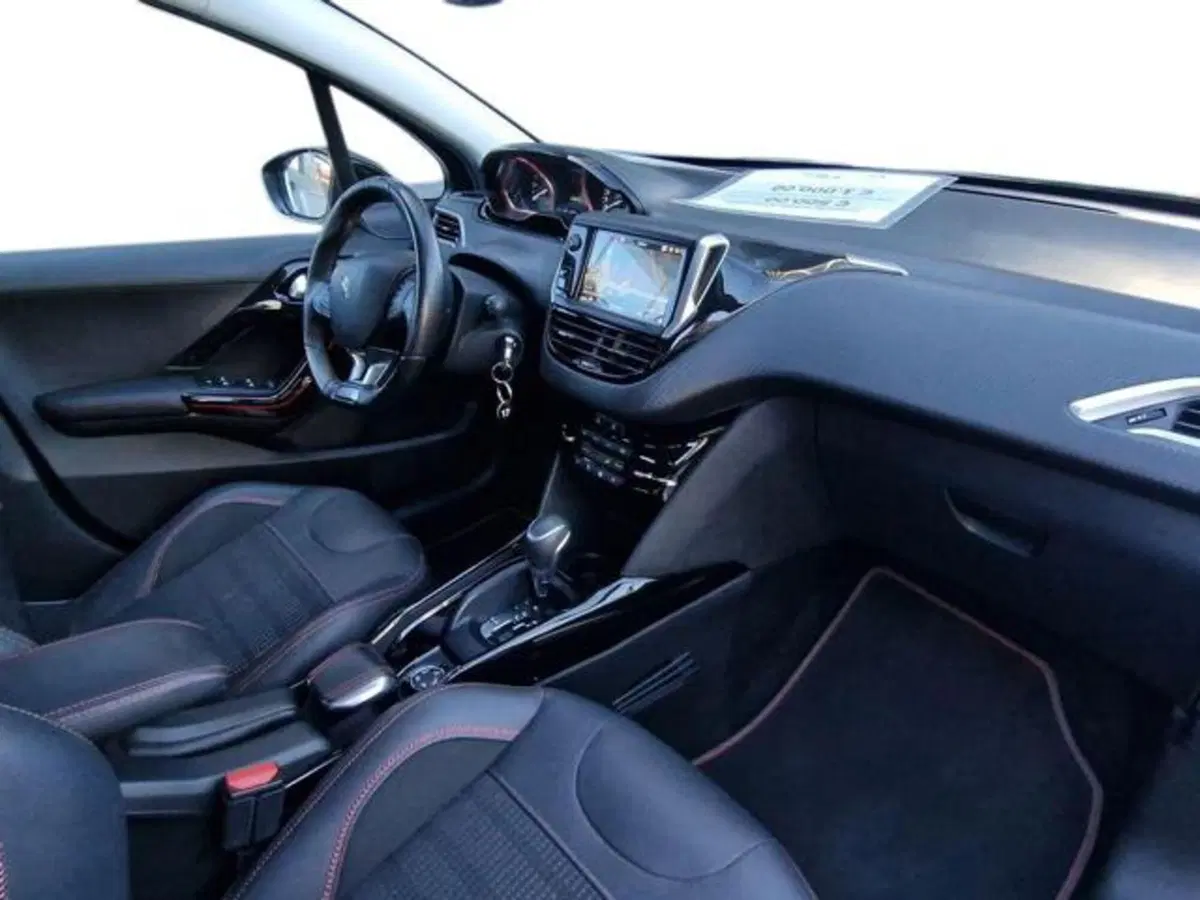 Peugeot 2008 usata a Salerno (13)