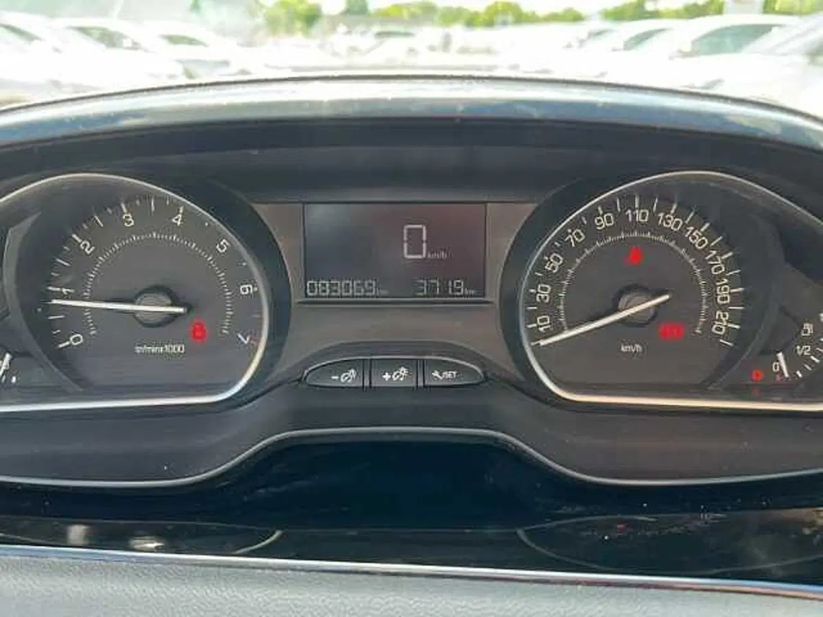 Peugeot 208 usata a Ravenna (12)