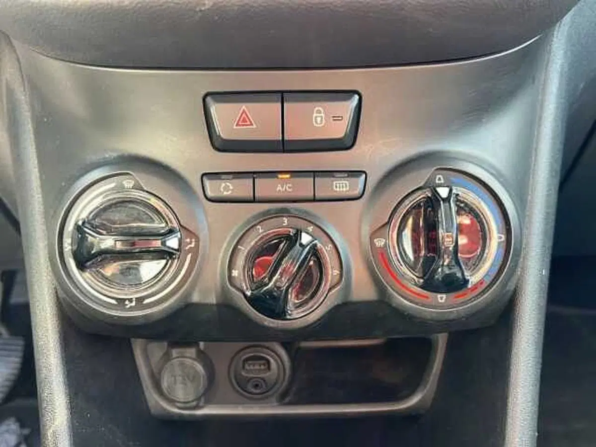Peugeot 208 usata a Ravenna (17)