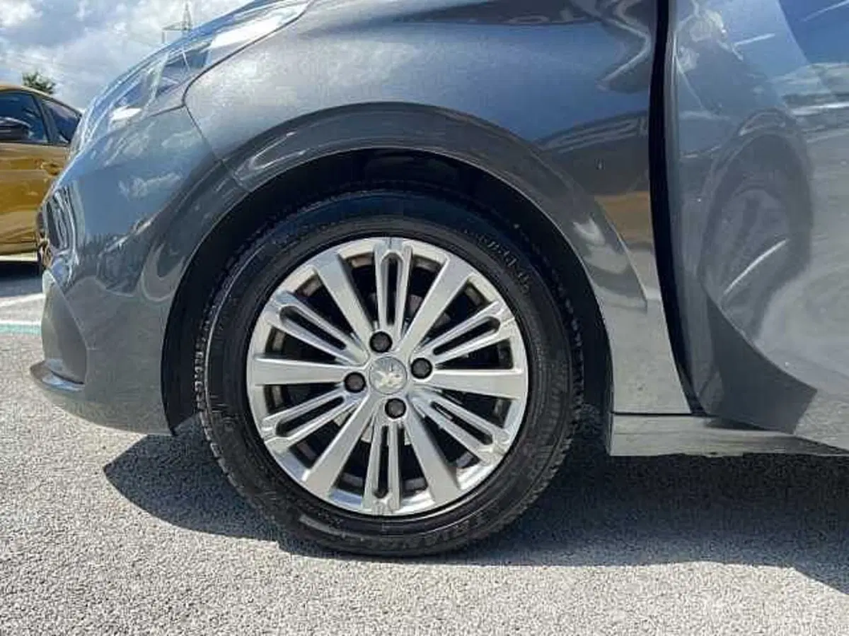 Peugeot 208 usata a Ravenna (8)