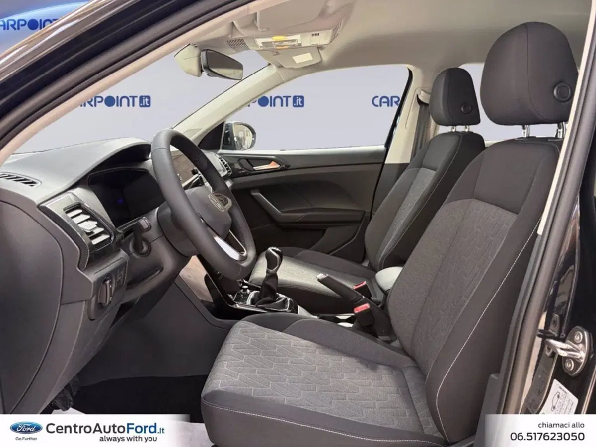 Volkswagen T-Cross nuova a Roma (9)