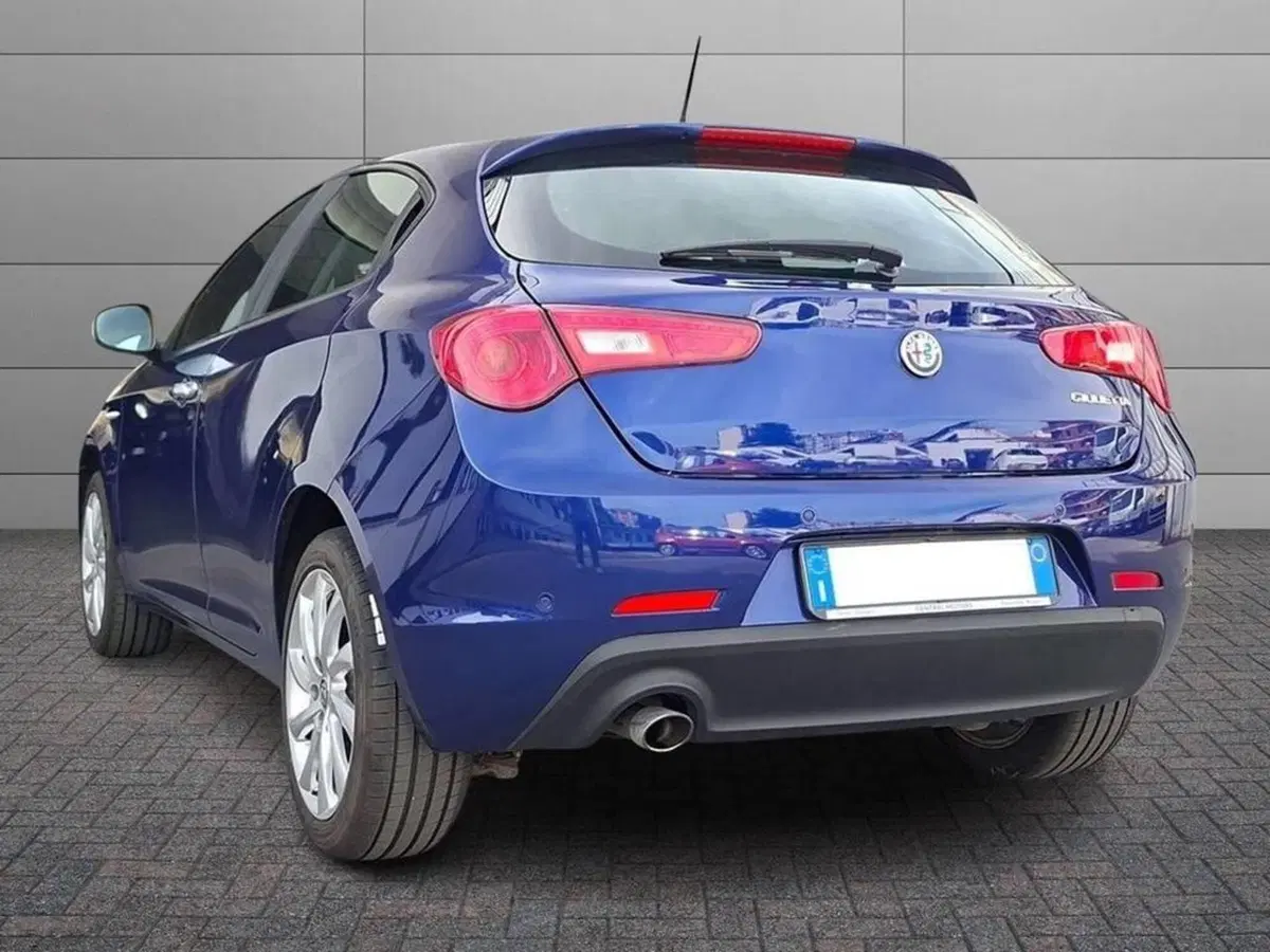 Alfa Romeo Giulietta usata a Torino (2)