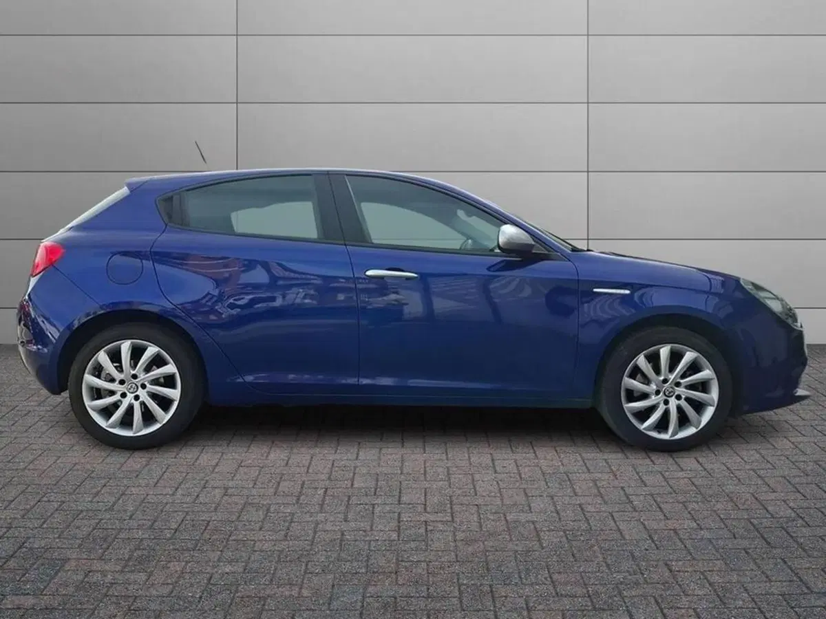 Alfa Romeo Giulietta usata a Torino (5)