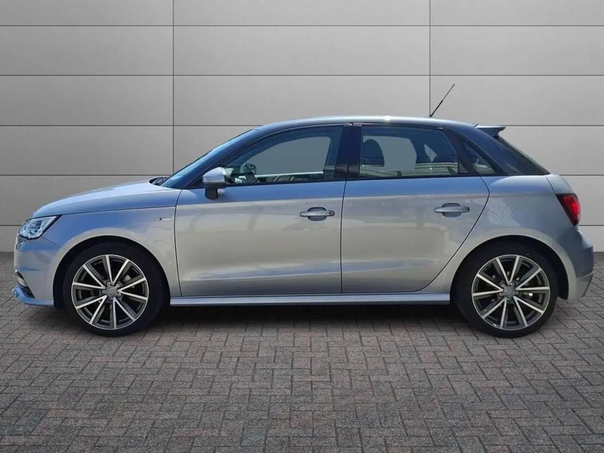 Audi A1 Sportback usata a Torino (6)