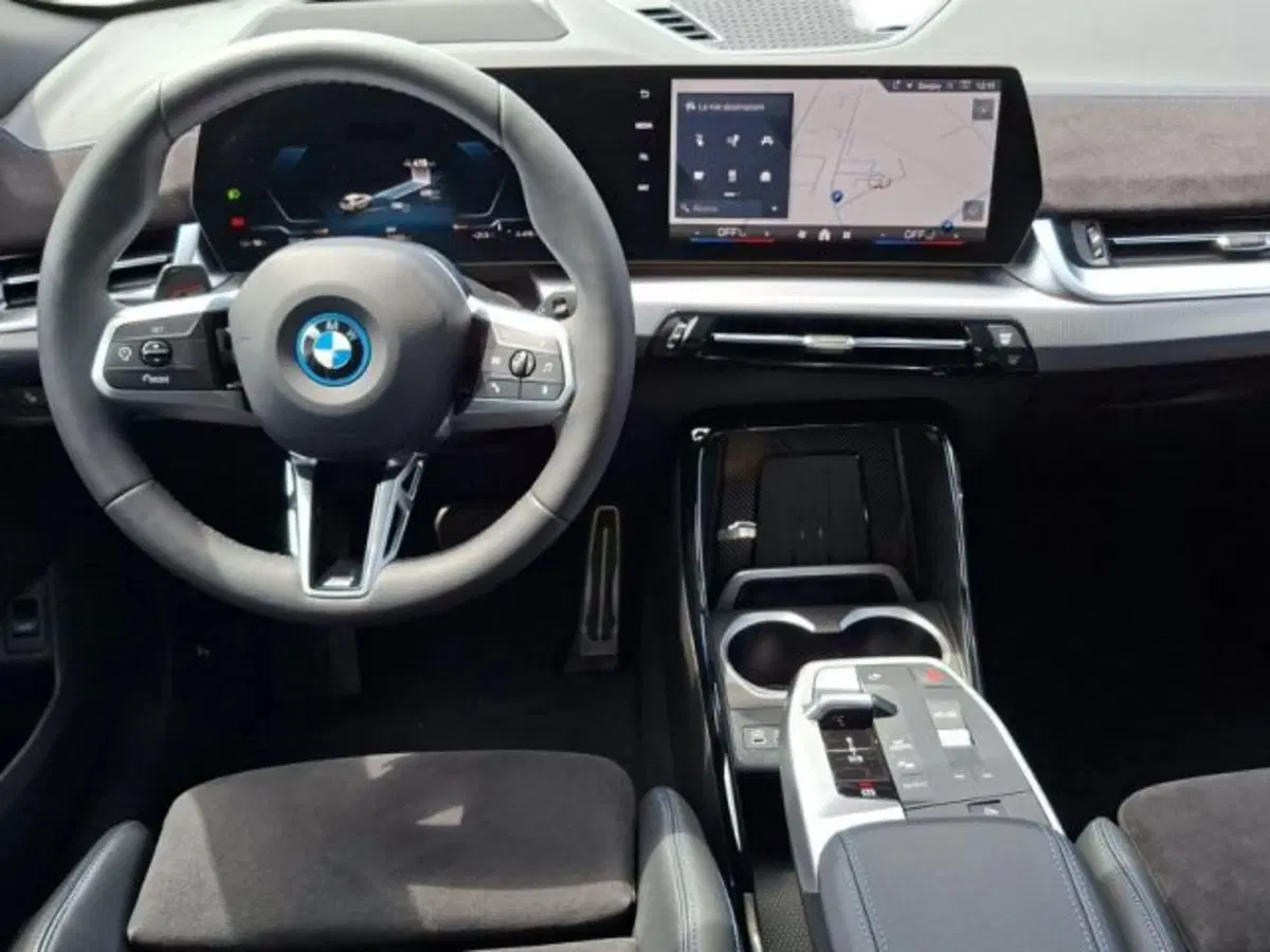 BMW iX2 usata a Verona (8)