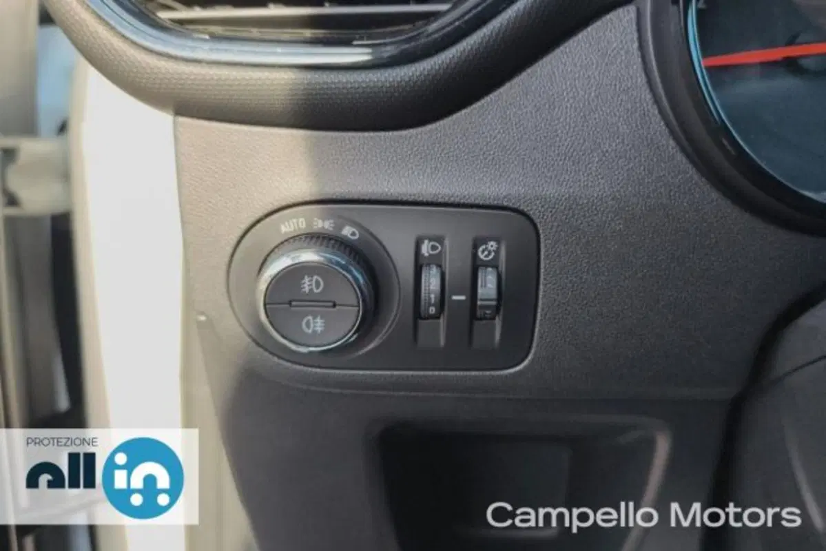 Opel Crossland X usata a Venezia (17)