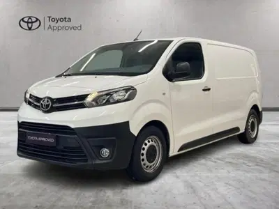 Toyota Proace 1.5D 120CV S&amp;S PC-TN Furgone Compact 4p.10q Active del 2021 usata a Albano Vercellese