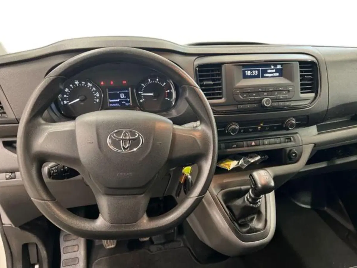 Toyota Proace usata a Vercelli (8)