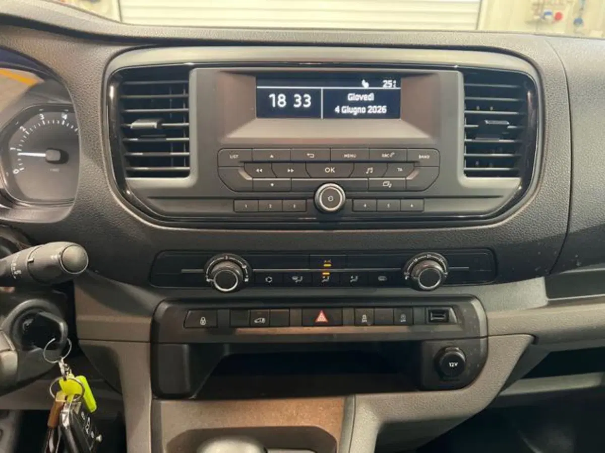 Toyota Proace usata a Vercelli (9)