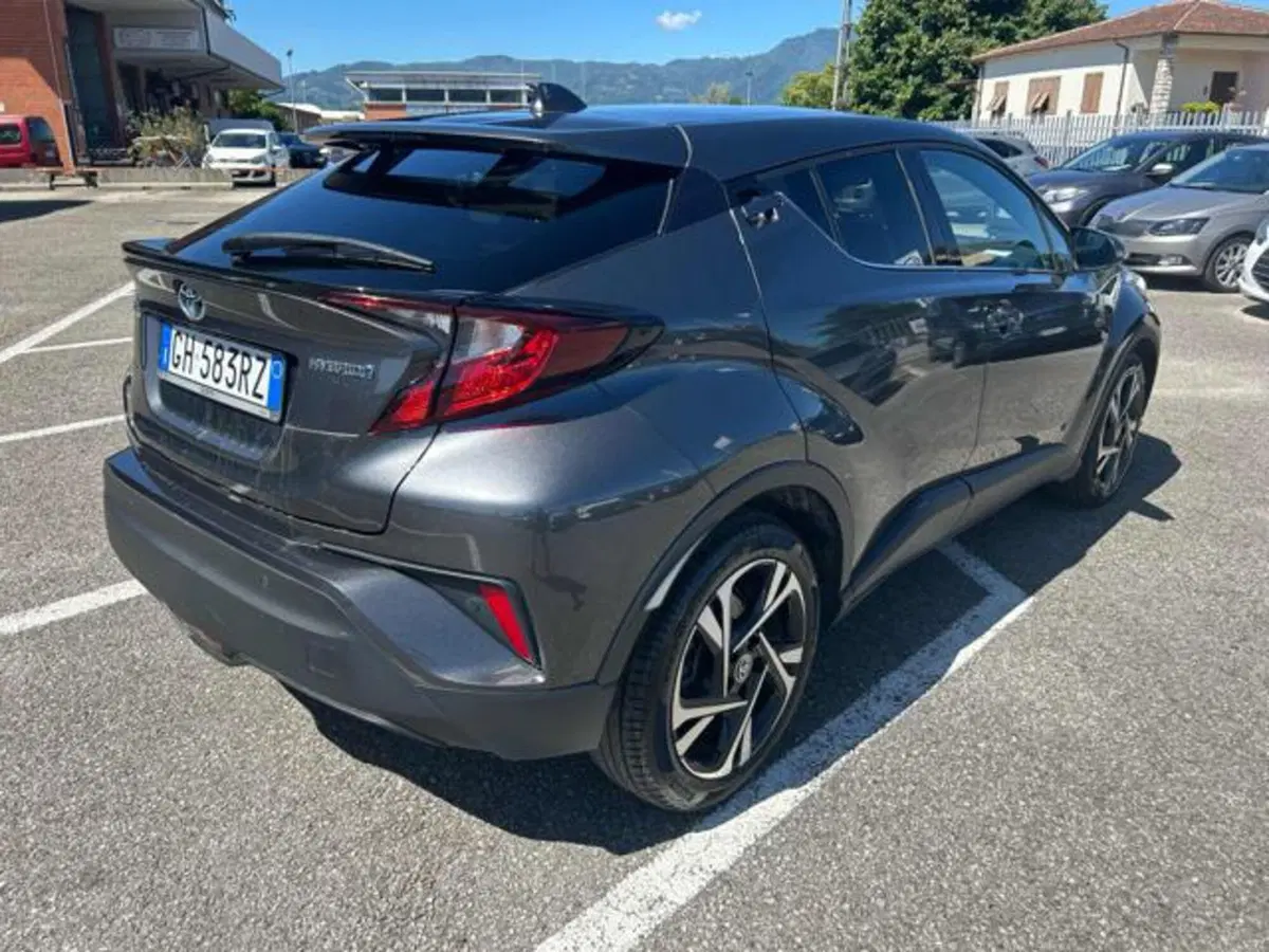 Toyota Toyota C-HR usata a Lucca (4)