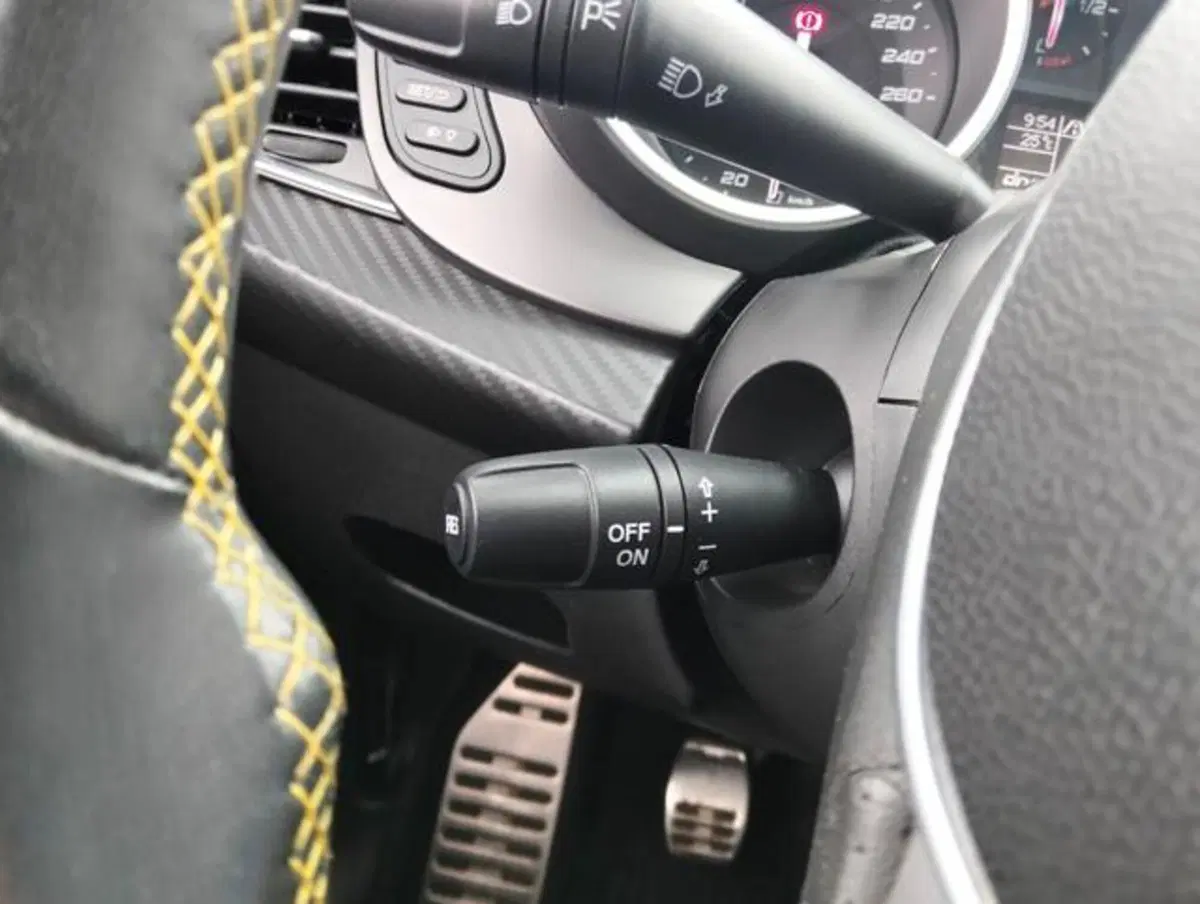 Alfa Romeo Giulietta usata a Como (11)