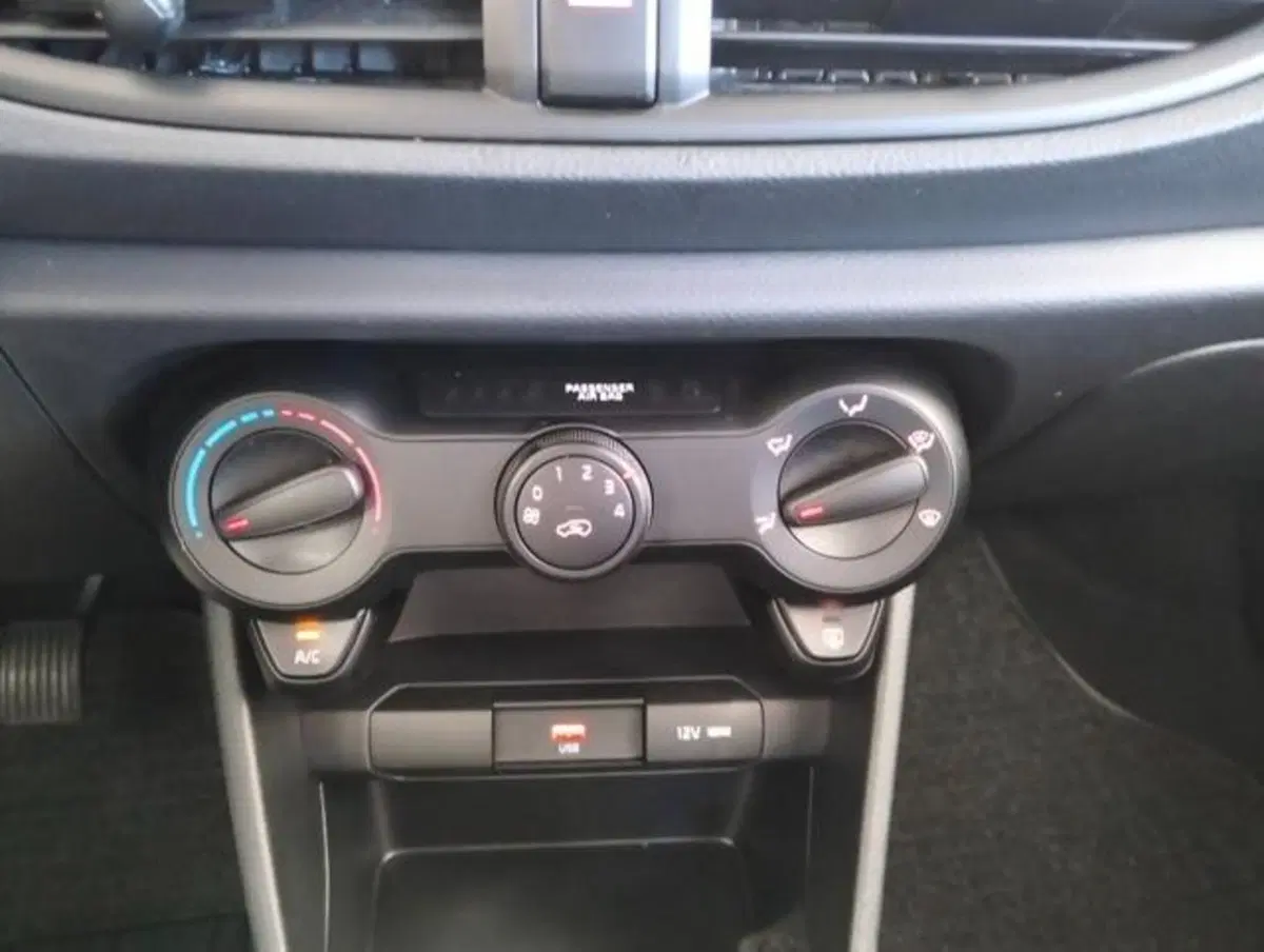 Kia Picanto usata a Como (10)