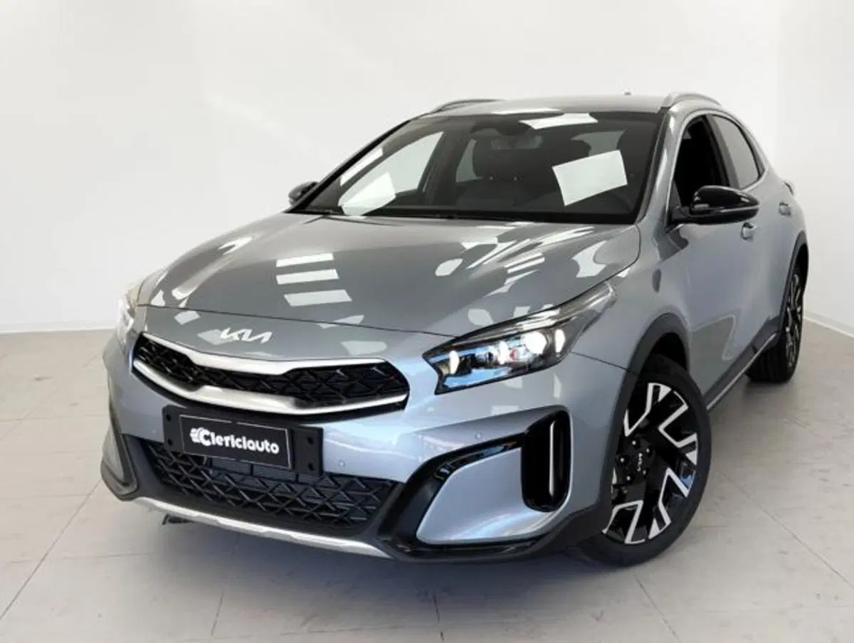 Kia XCeed nuova a Como