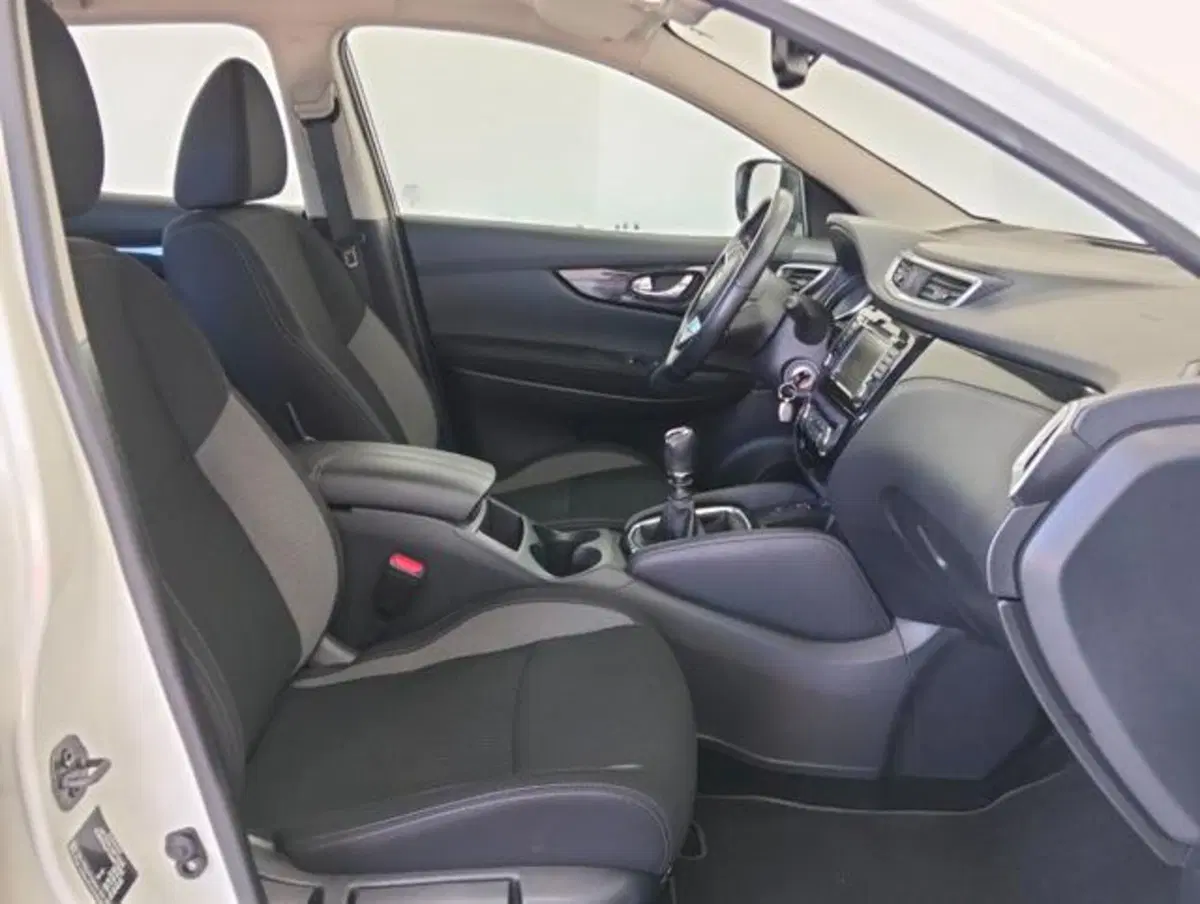 Nissan Qashqai usata a Como (2)