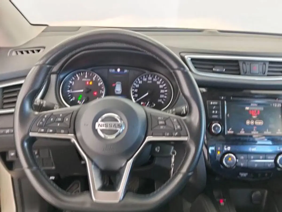 Nissan Qashqai usata a Como (9)
