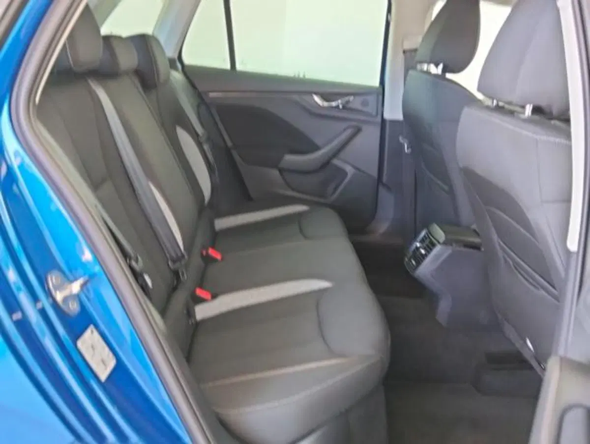 Skoda Kamiq usata a Como (4)