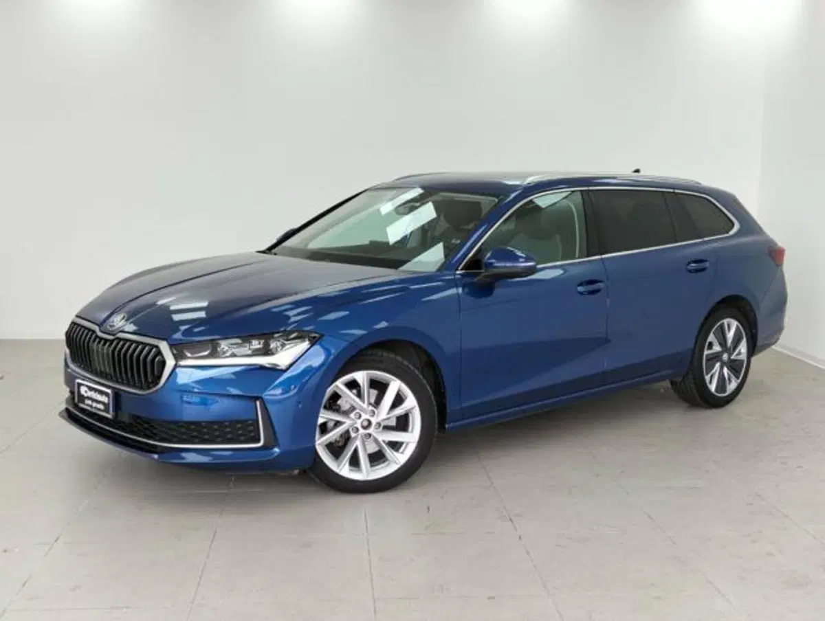 Skoda Superb Station Wagon usata a Como
