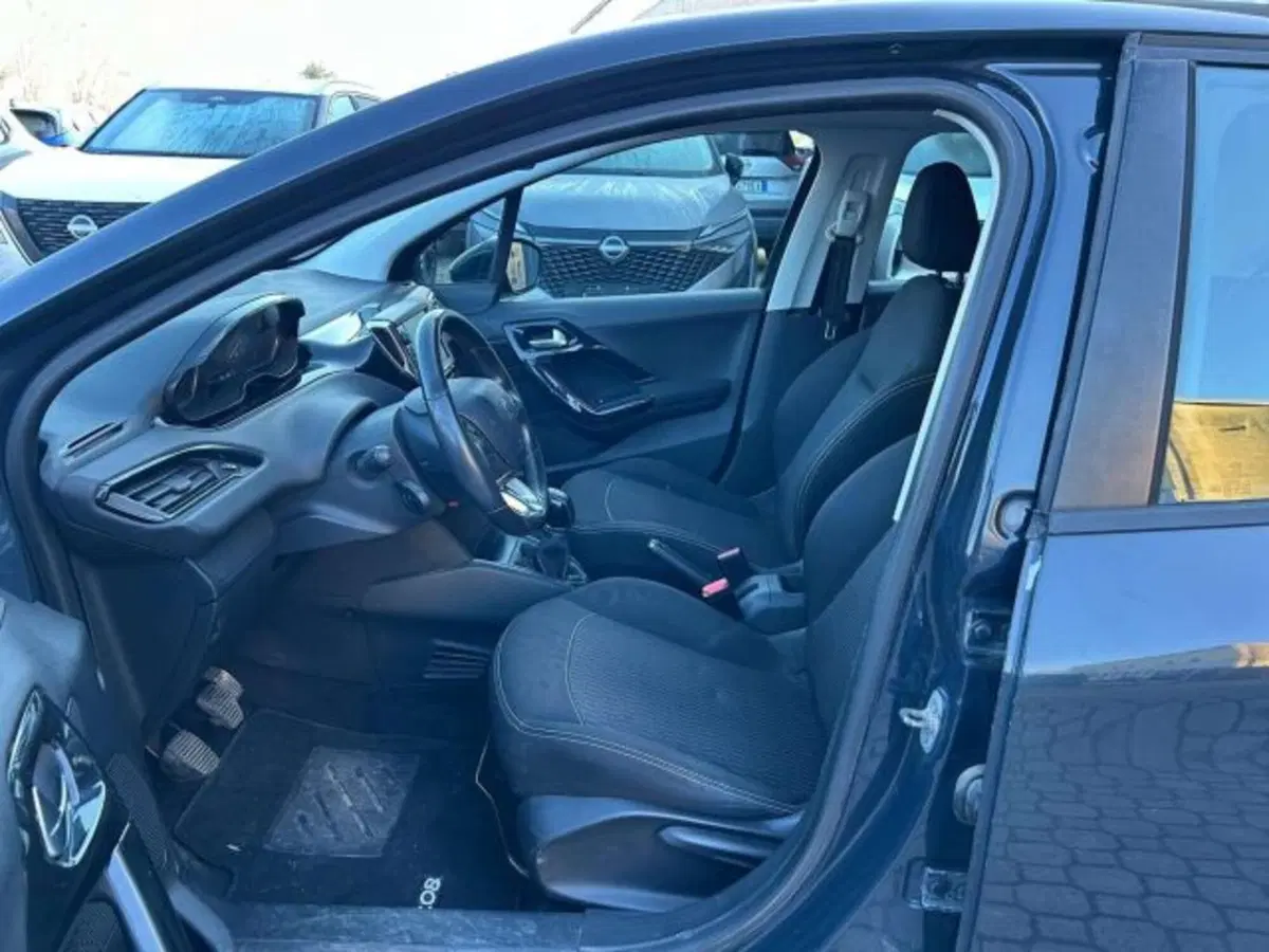 Peugeot 208 usata a Firenze (12)
