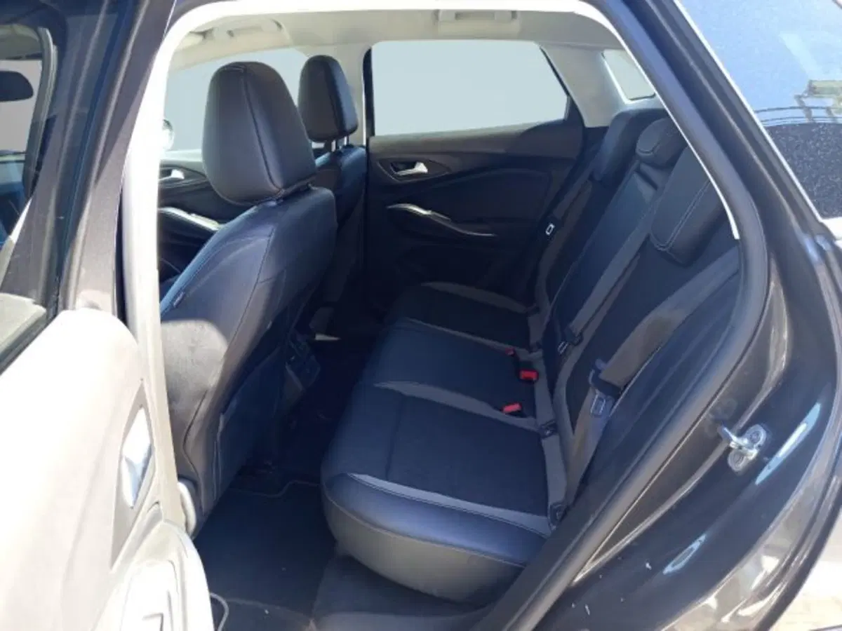 Opel Grandland X usata a Frosinone (9)
