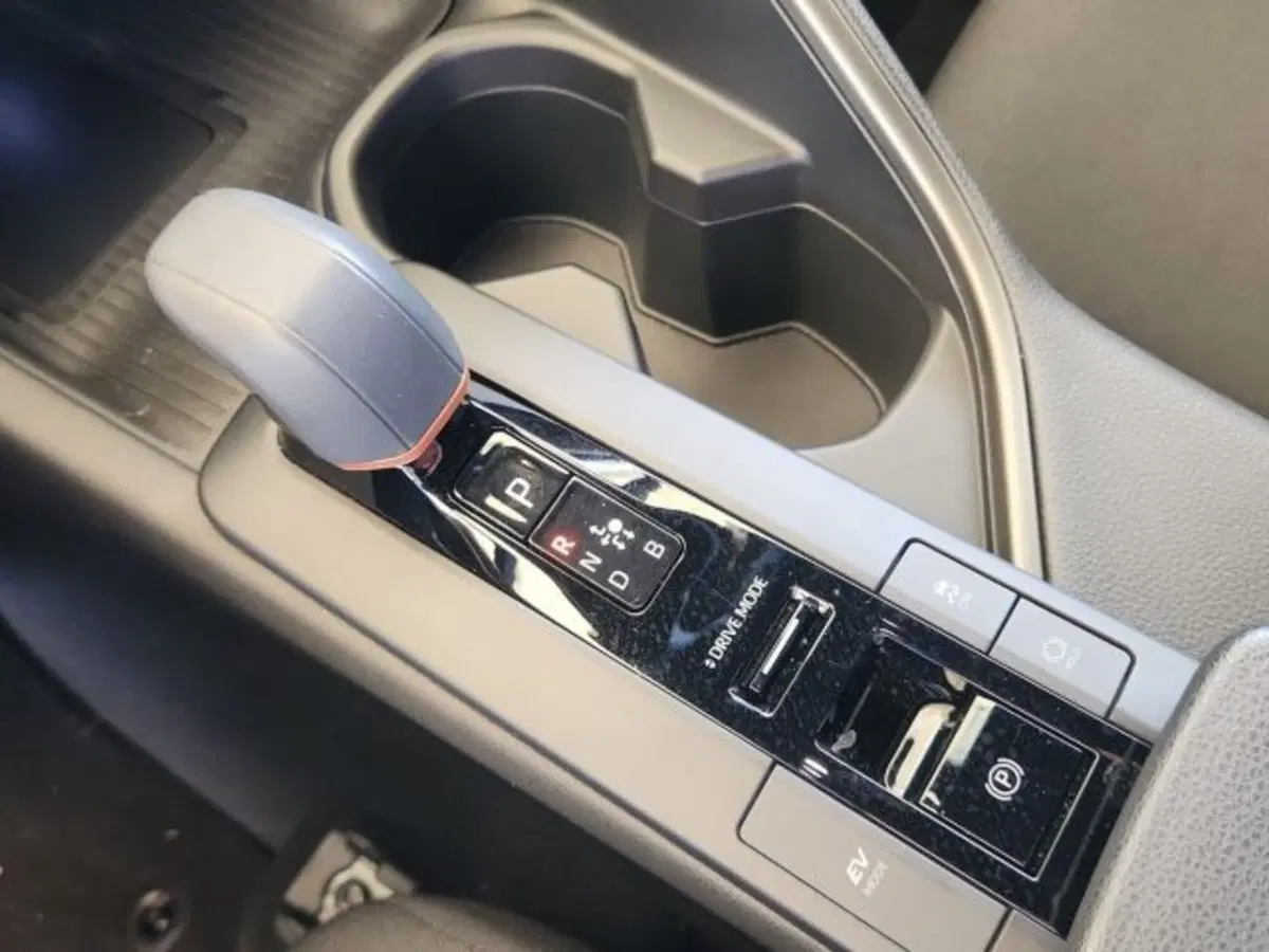 Toyota Toyota C-HR usata a Roma (15)