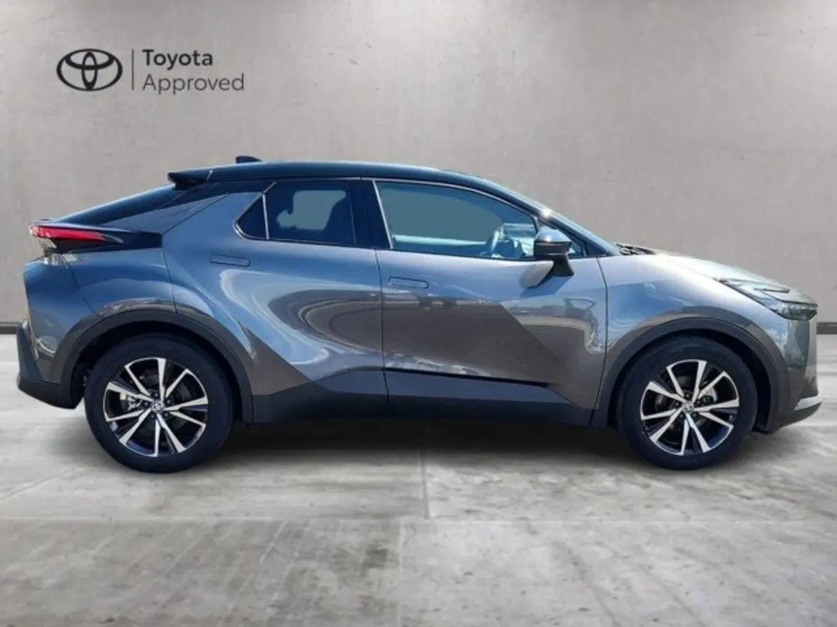 Toyota Toyota C-HR usata a Roma (4)