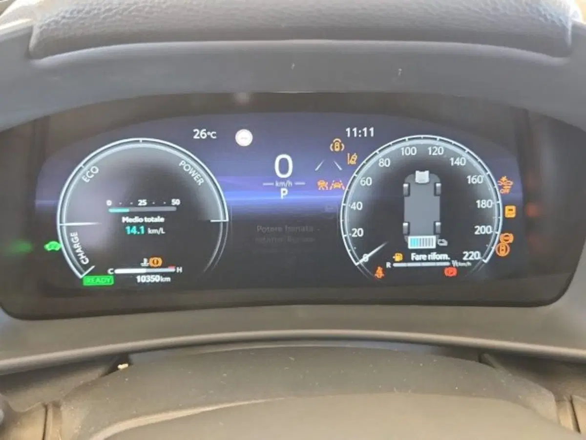 Toyota Toyota C-HR usata a Roma (9)