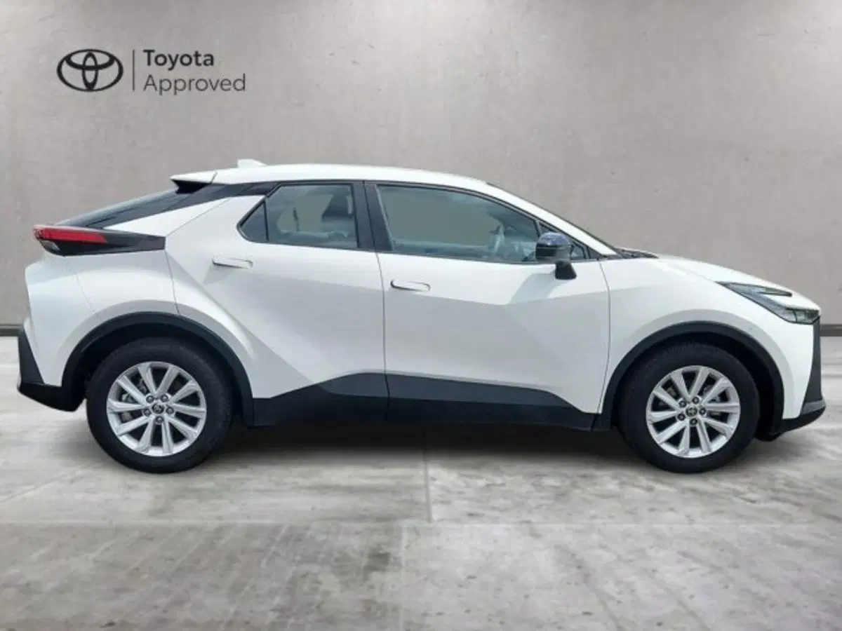 Toyota Toyota C-HR usata a Roma (5)
