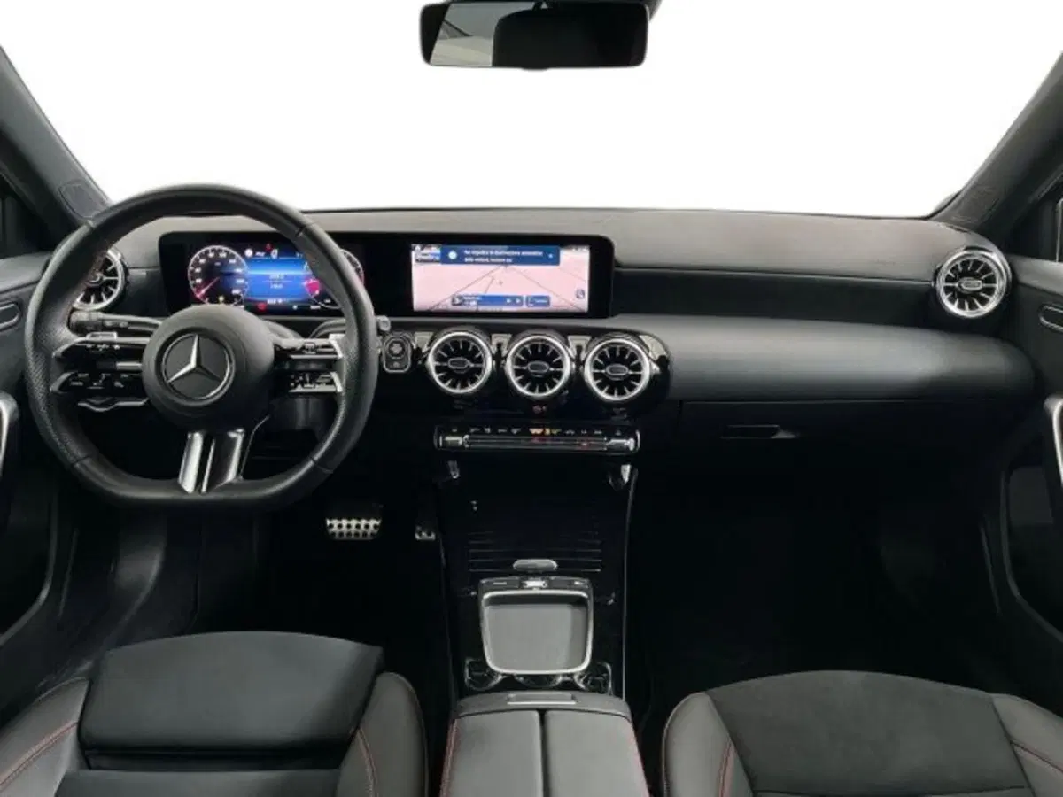 Mercedes-Benz Classe A Sedan usata a Verona (9)