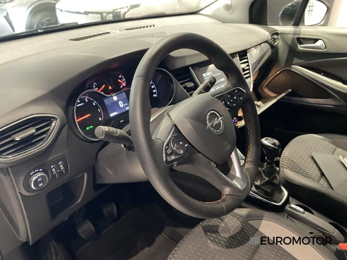 Opel Crossland X usata a Bari (12)