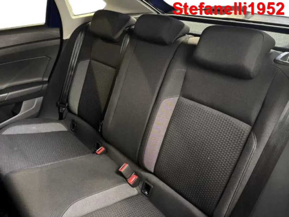 Volkswagen Taigo usata a Bologna (9)