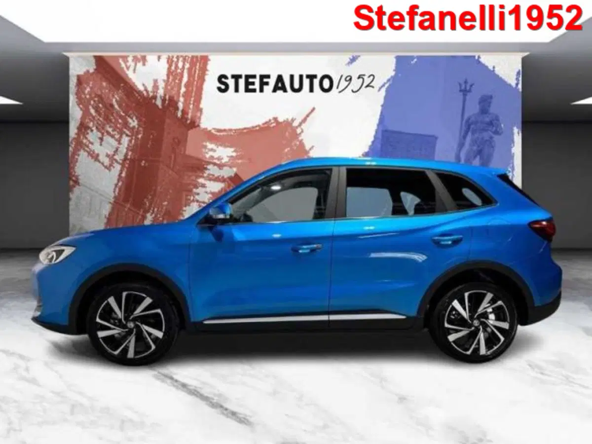 Mg ZS EV nuova a Bologna (3)