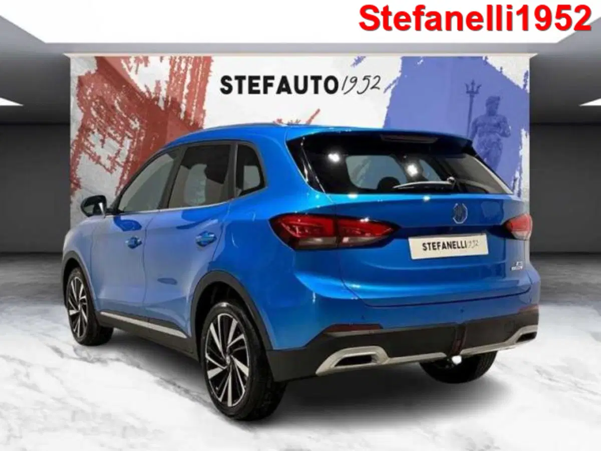Mg ZS EV nuova a Bologna (5)