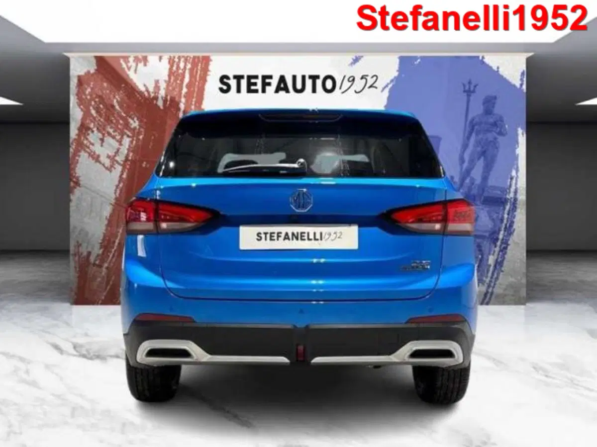 Mg ZS EV nuova a Bologna (6)